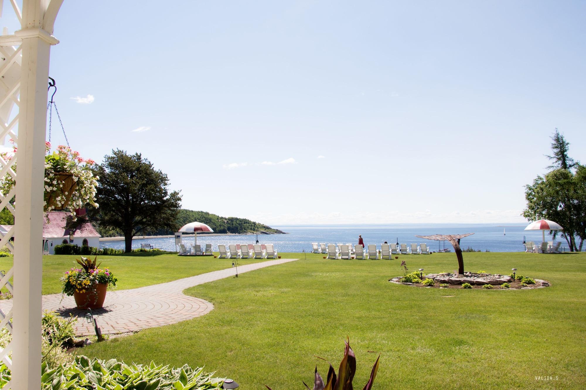 Hotel Tadoussac Exterior photo