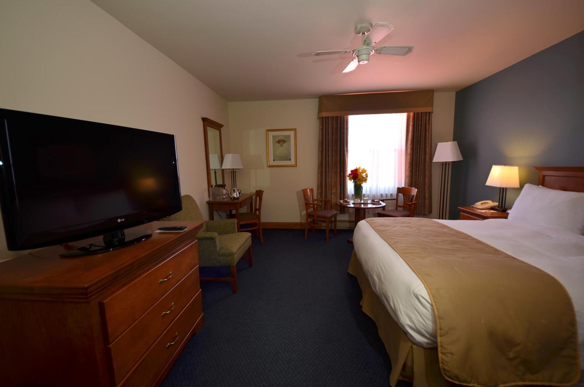 Hotel Tadoussac Exterior photo